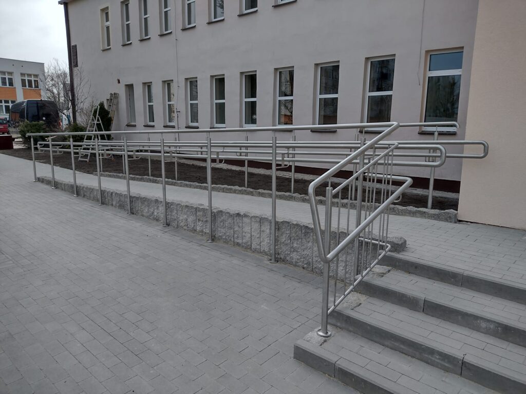 balustrady dla niepełnosprawnych